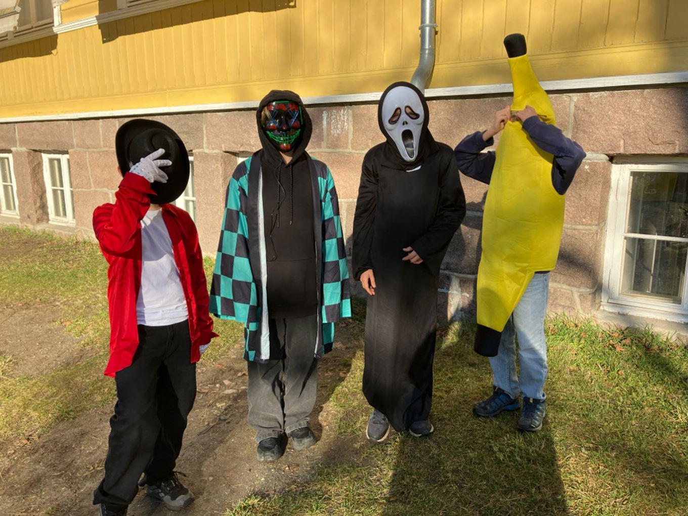 Foto: Vibecke Frøyland Fire elever som er utkledd